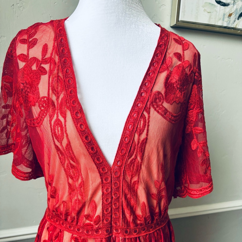 Haute Monde Scarlet Lace Dress | Red | Size L - Picture 3 of 9
